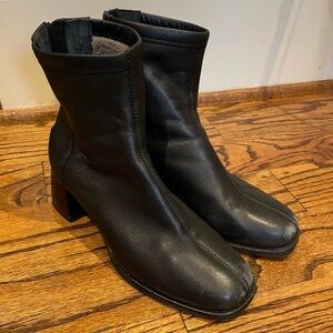 Elegant Black Women's Ankle Glove Boots